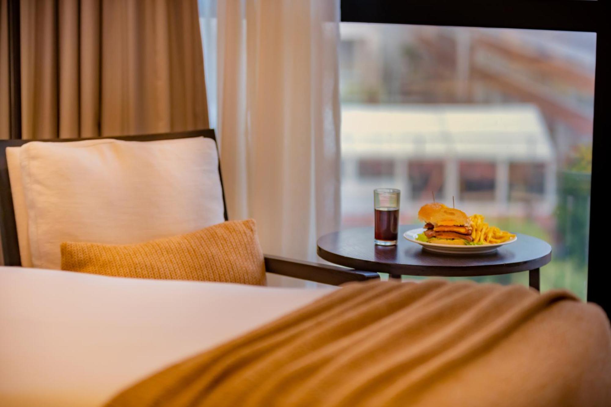 After Hotel Монтевидео Екстериор снимка